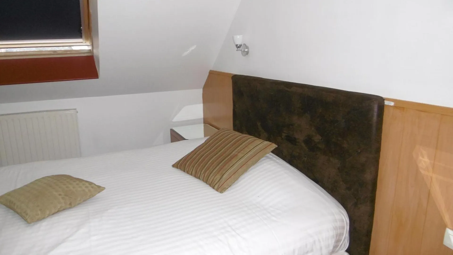 Hotel De L'Arrivee Guingamp
